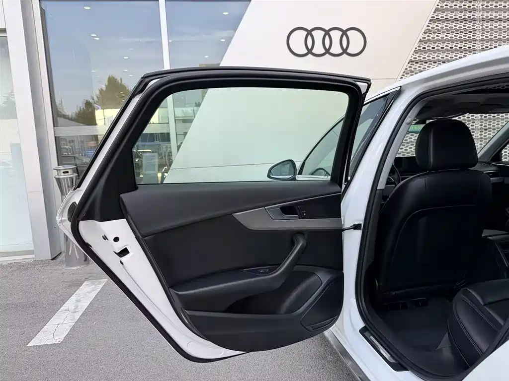 Audi A4L — миниатюра 16
