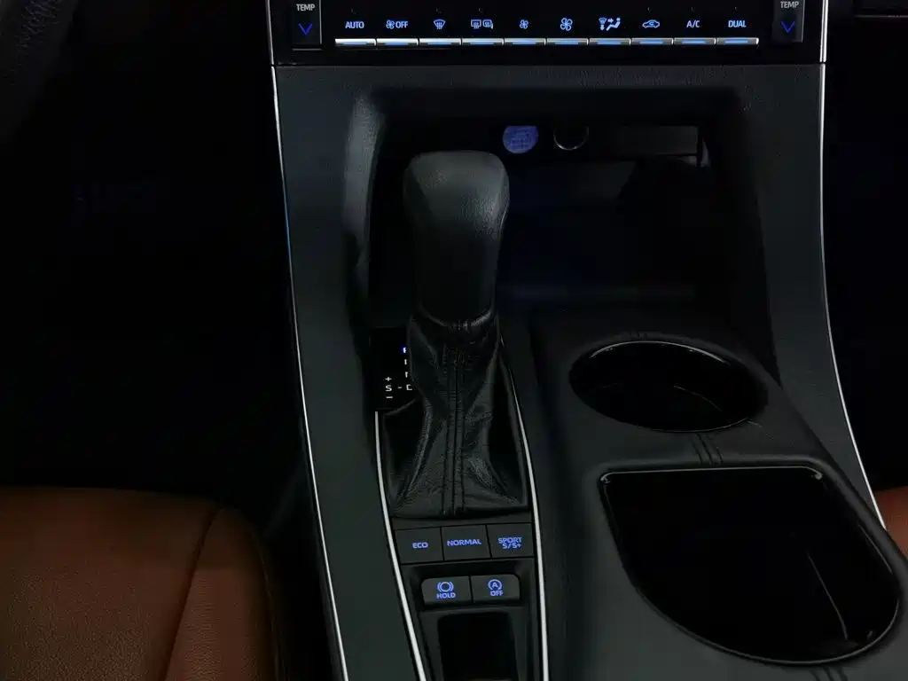 Toyota Avalon — миниатюра 13