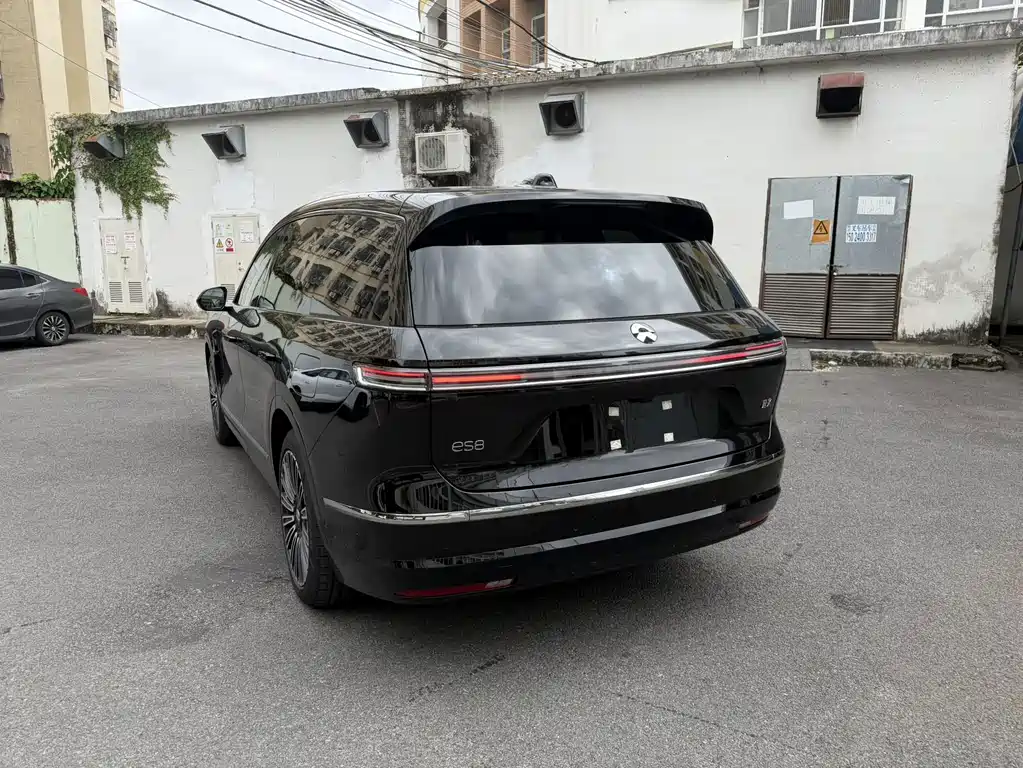 NIO ES8 — миниатюра 9