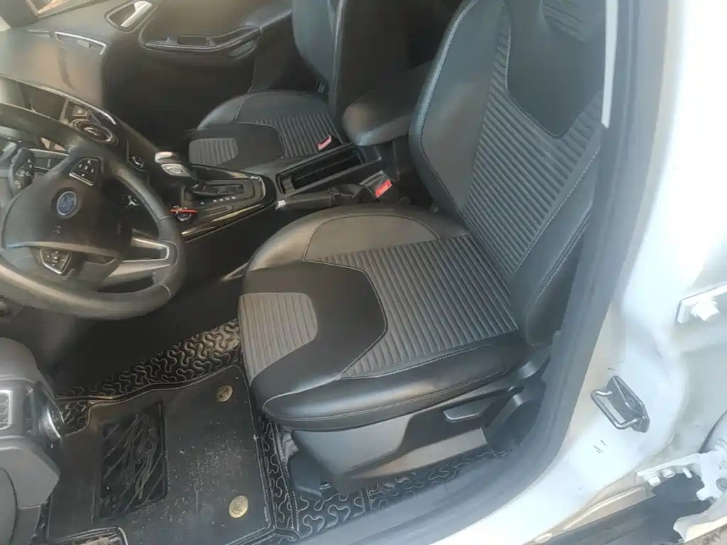 Ford Focus — миниатюра 15