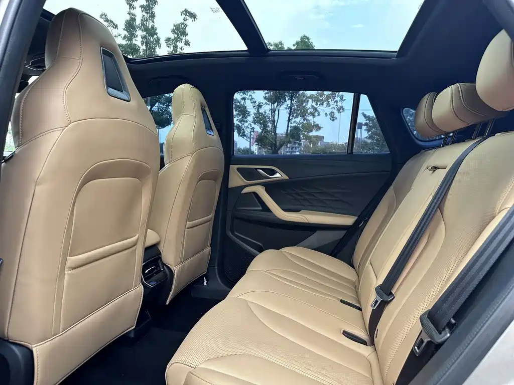Roewe RX5 New Energy — миниатюра 6