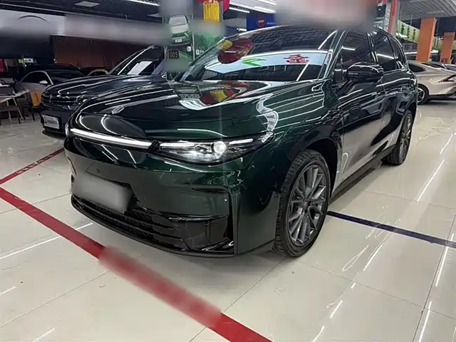 ZERO-RUNNING CAR ZERO RUN C10 2025