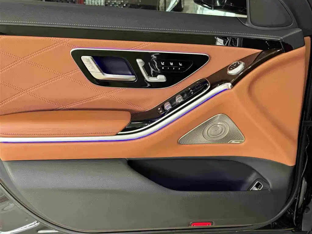Mercedes-Benz S-Class — миниатюра 21