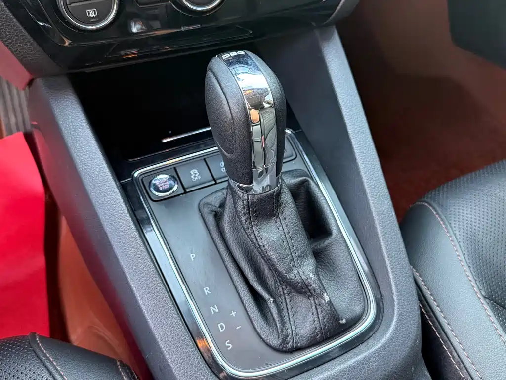 Volkswagen Sagitar — миниатюра 16