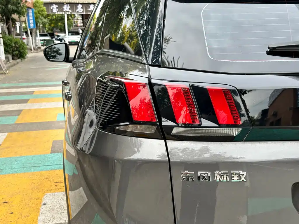 Peugeot 4008 — миниатюра 12