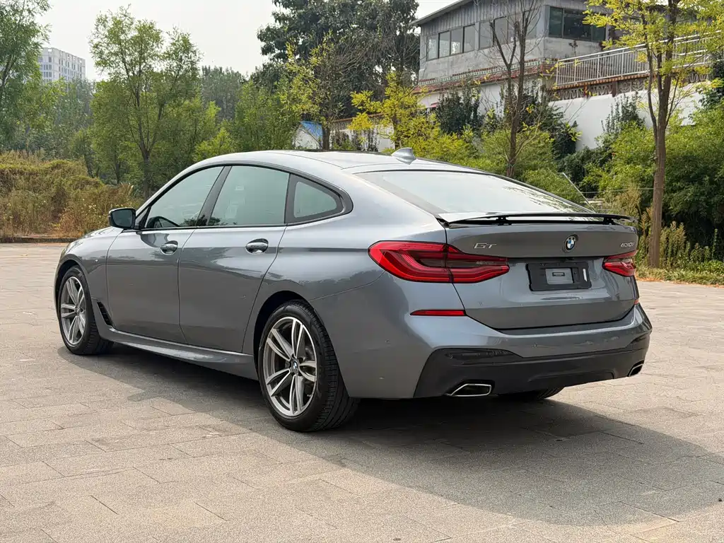 BMW 6 Series GT — миниатюра 6