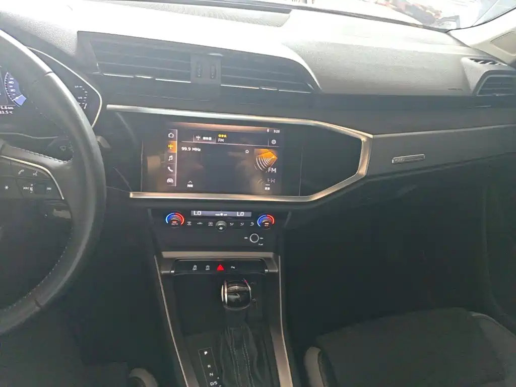 Audi Q3 — миниатюра 13