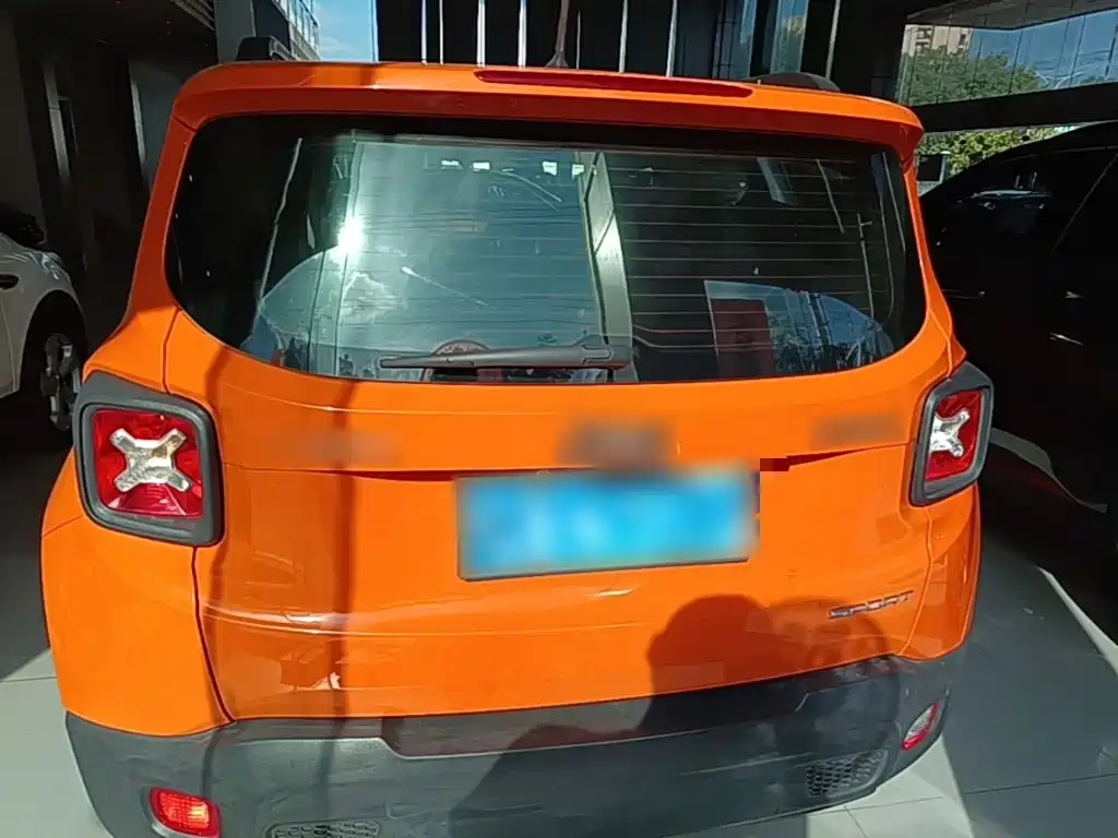 Jeep Renegade — миниатюра 6