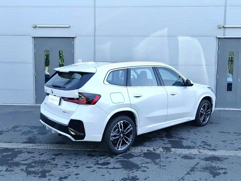 BMW X1 — миниатюра 9