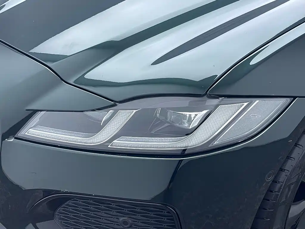 Jaguar XFL — миниатюра 9