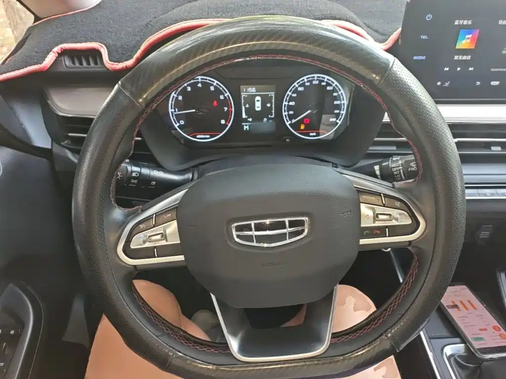 Geely Vision X3 — миниатюра 11