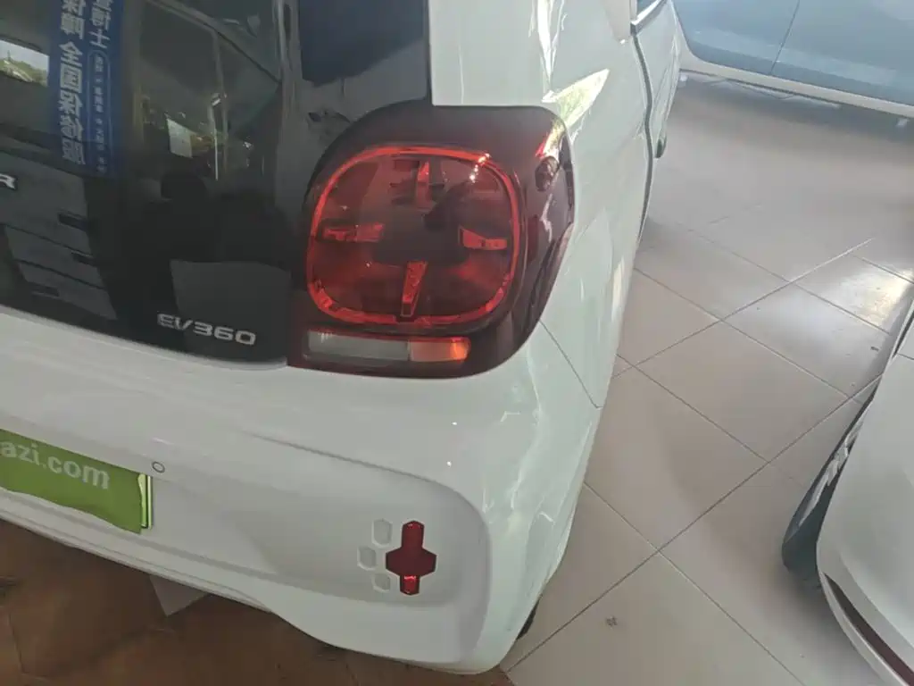 Roewe Clever — миниатюра 8