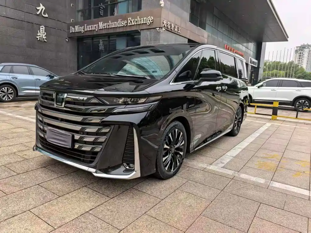 Toyota Vellfire — миниатюра 3