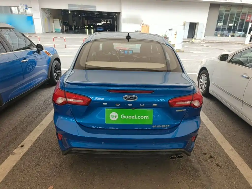 Ford Focus — миниатюра 6