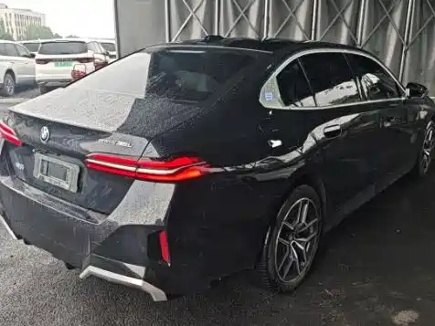 BMW i5 — миниатюра 4