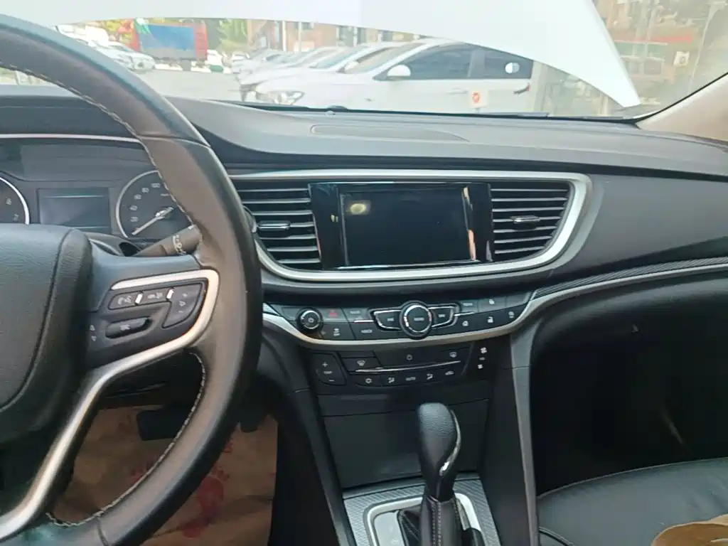 Buick Excelle — миниатюра 13