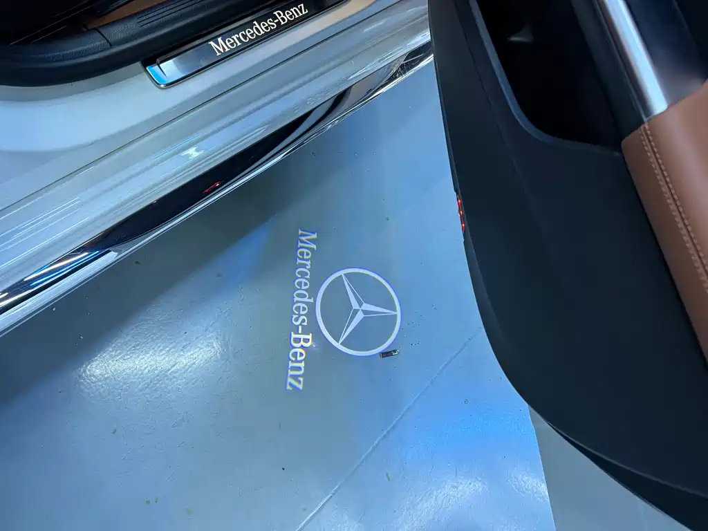 Mercedes-Benz C-Class — миниатюра 15