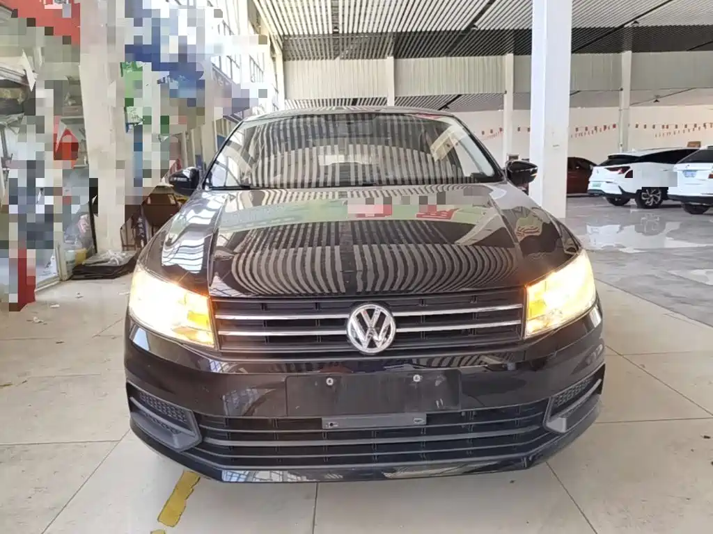 Volkswagen Santana — миниатюра 3
