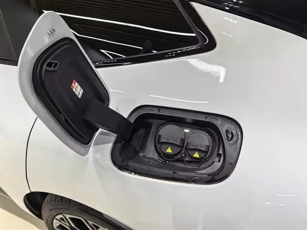 Ауди Ауди. Audi E5 Sportback — миниатюра 12