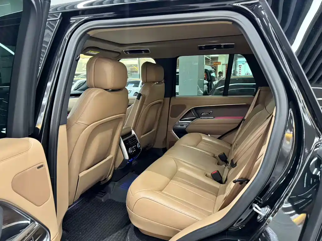 Land Rover Range Rover — миниатюра 9
