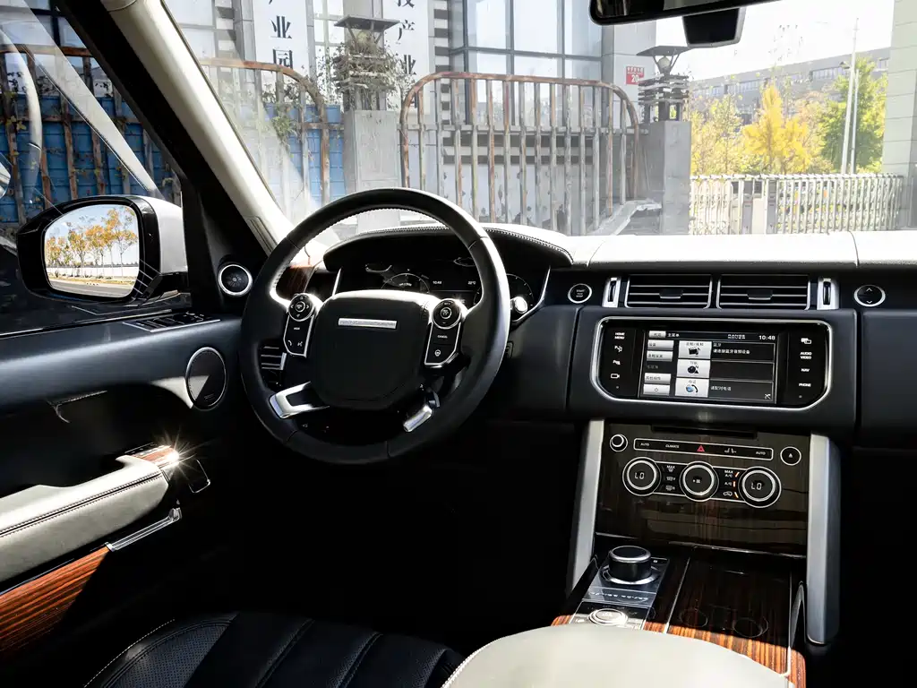Land Rover Range Rover — миниатюра 14