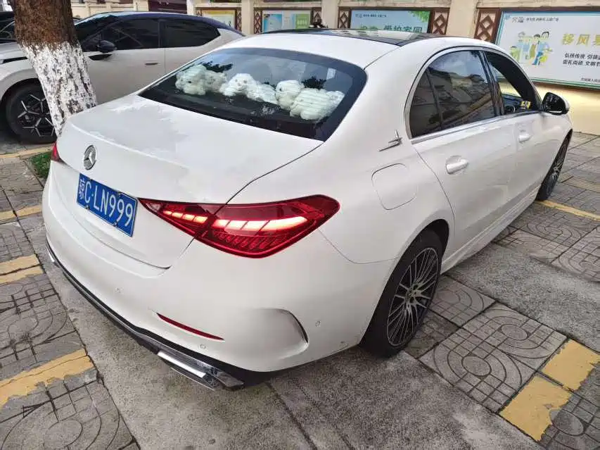 Mercedes-Benz C-Class — миниатюра 8