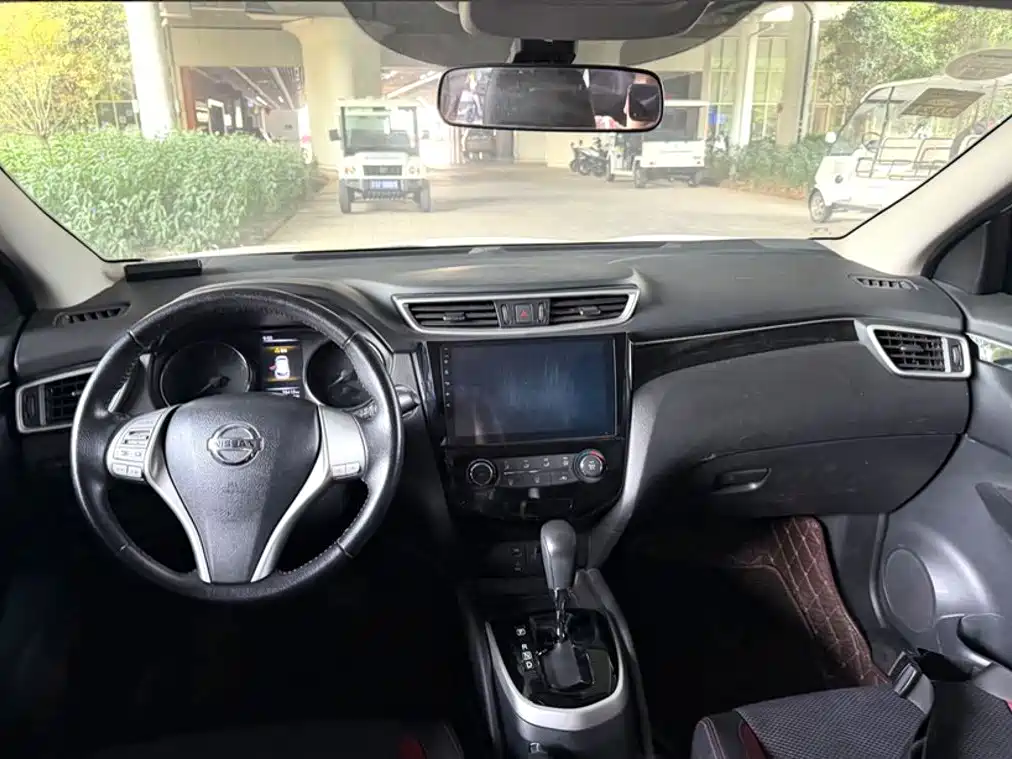 Nissan Qashqai — миниатюра 14