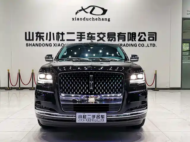 Lincoln Navigator
