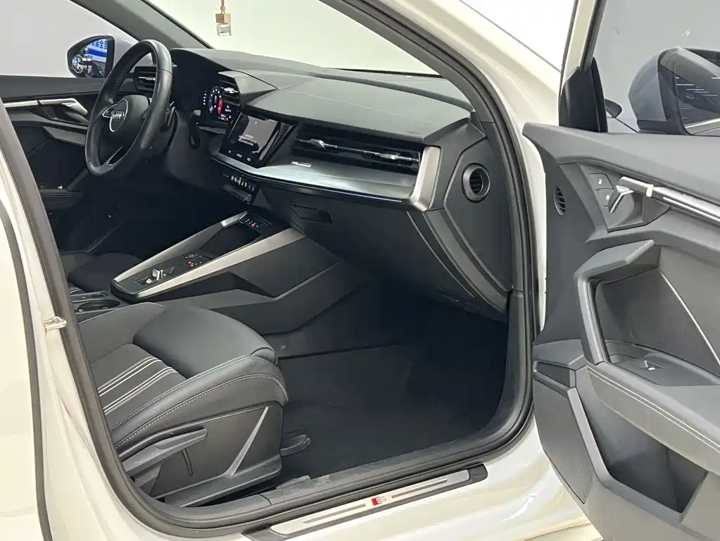 Audi A3 — миниатюра 9