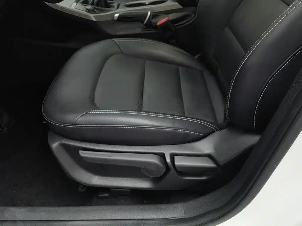 Geely Emgrand GS — миниатюра 20