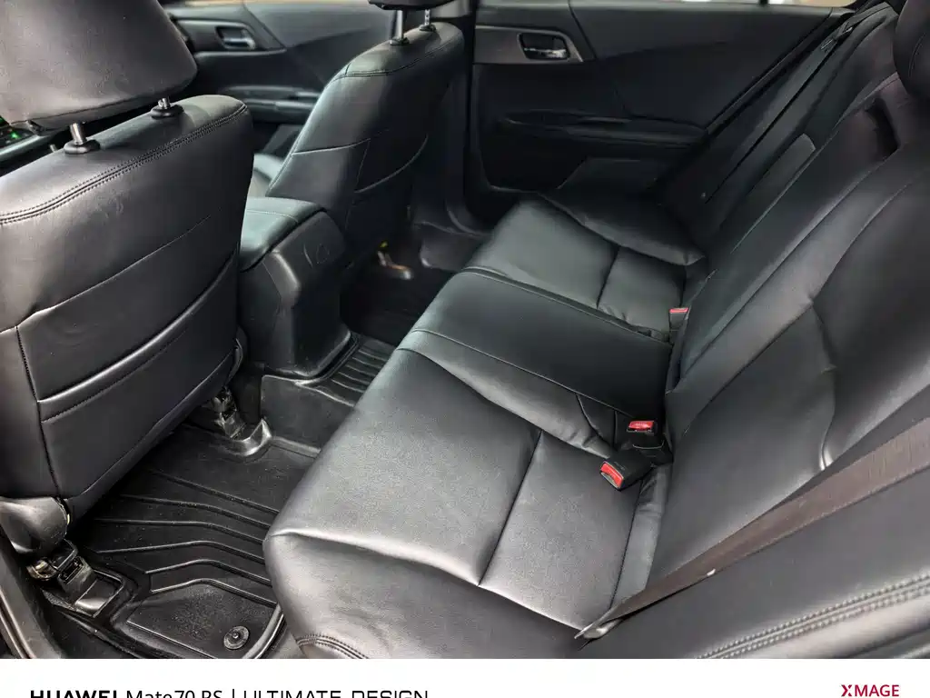 Honda Accord — миниатюра 8