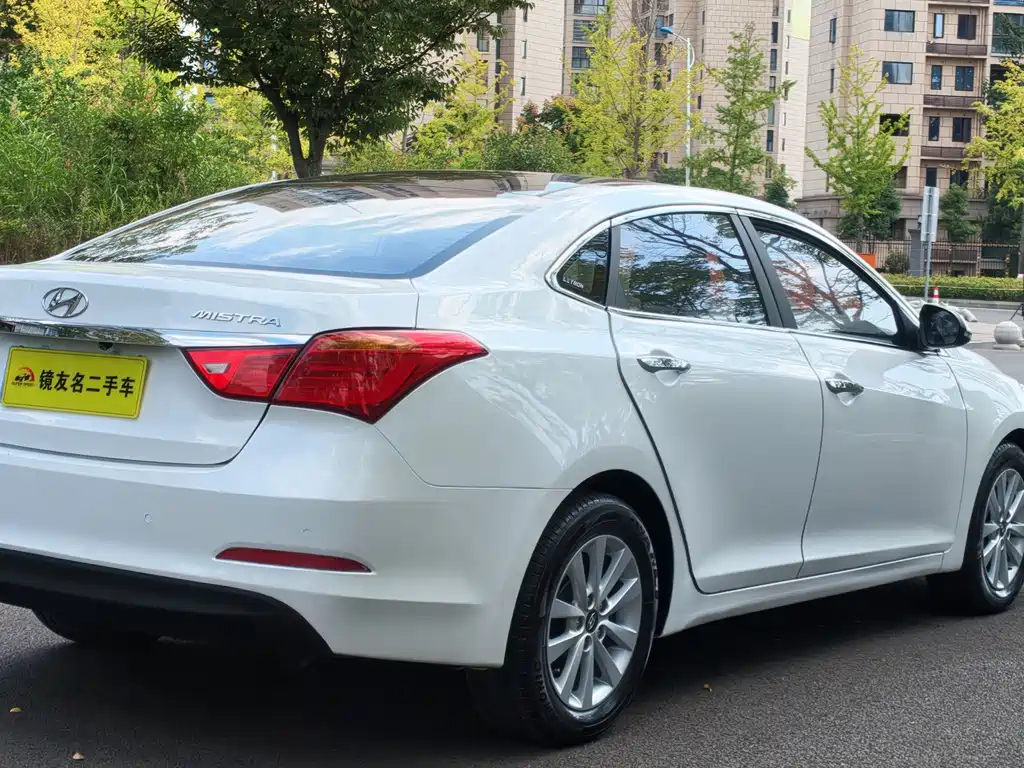 Hyundai Mistra — миниатюра 6