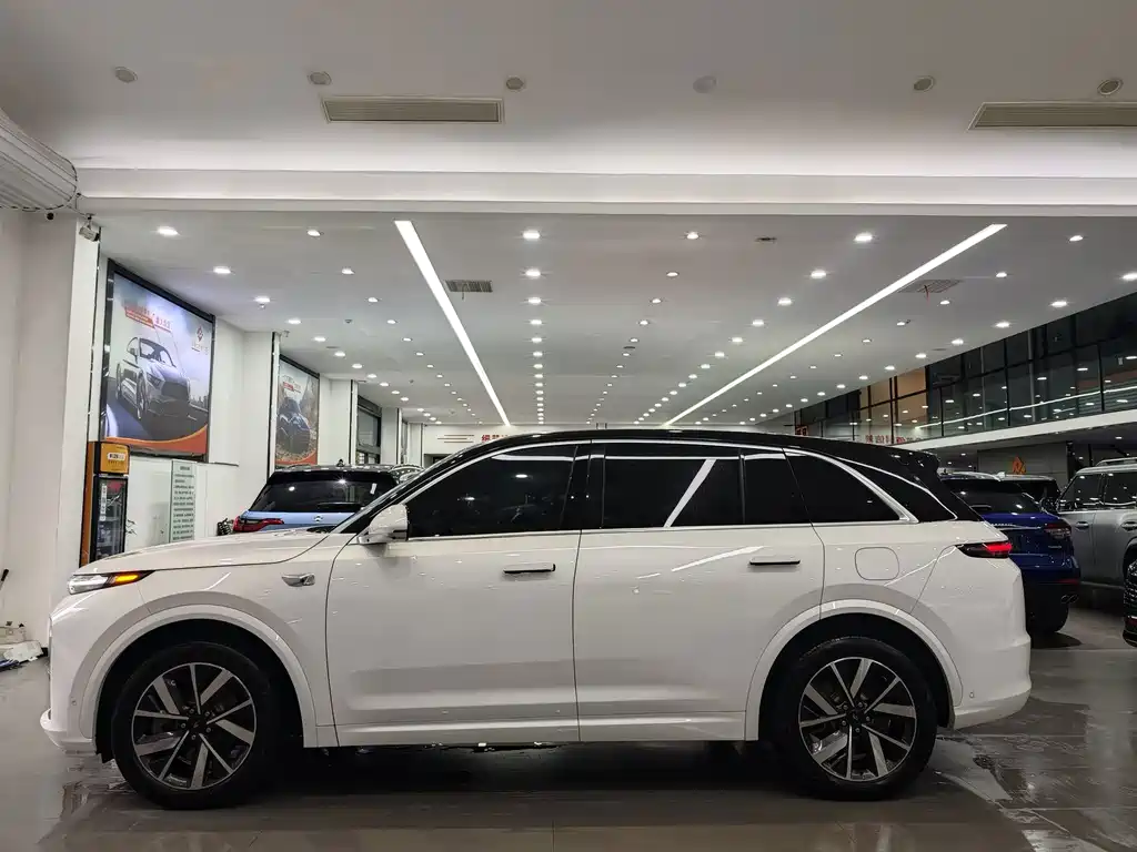 Li Auto Li L7 — миниатюра 2