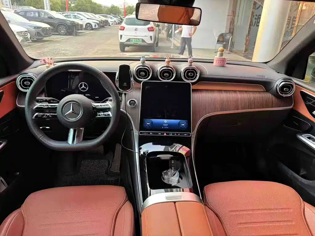 Mercedes-Benz GLC — миниатюра 6