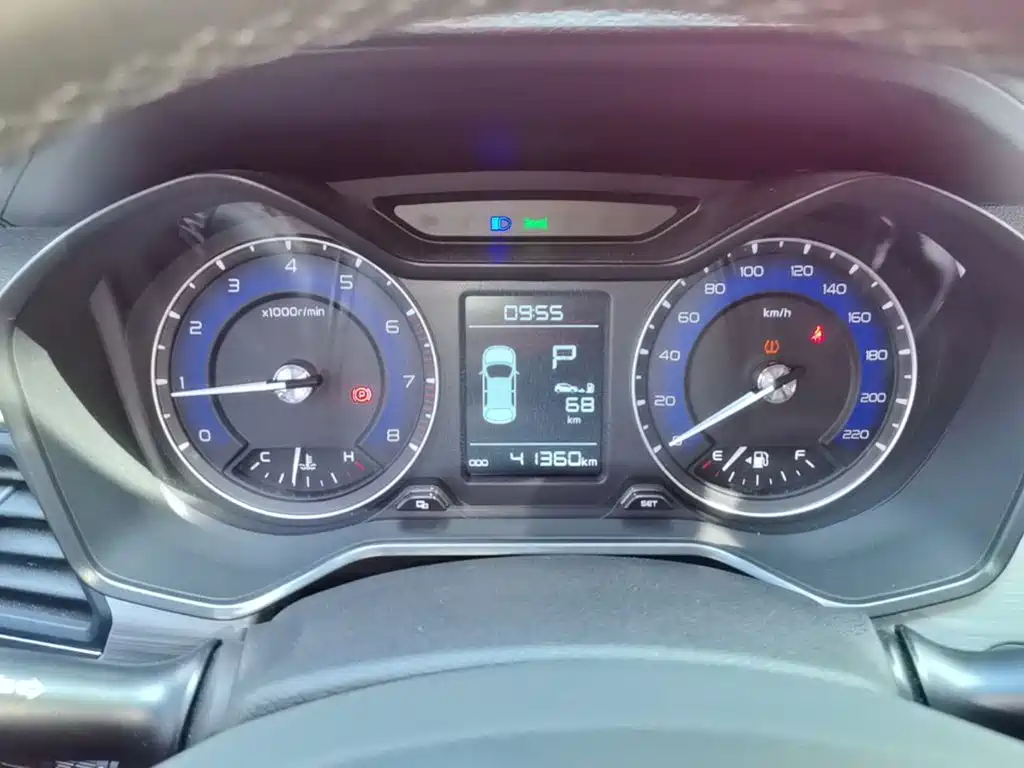 Geely Vision X3 — миниатюра 12