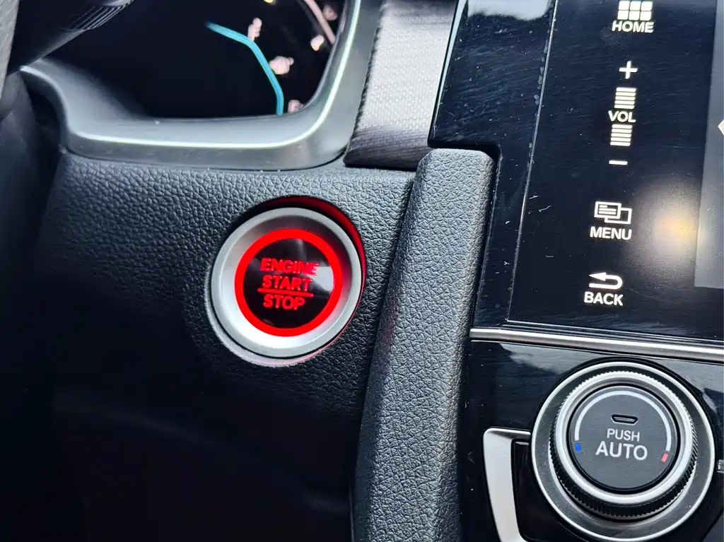 Honda Civic 2019 220TURBO CVT V