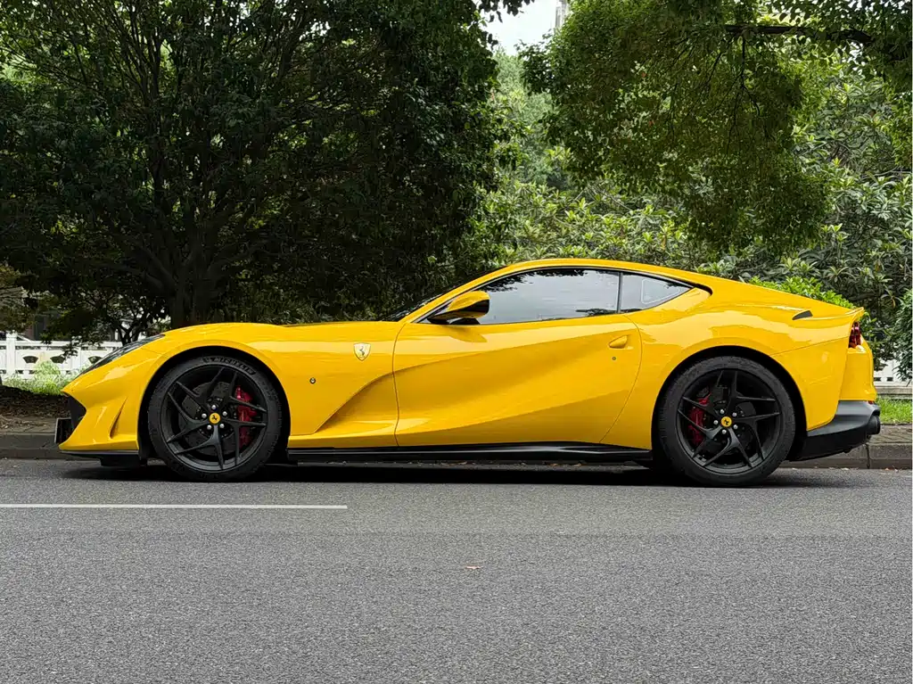 Ferrari 812 2017 6.5L Superfast