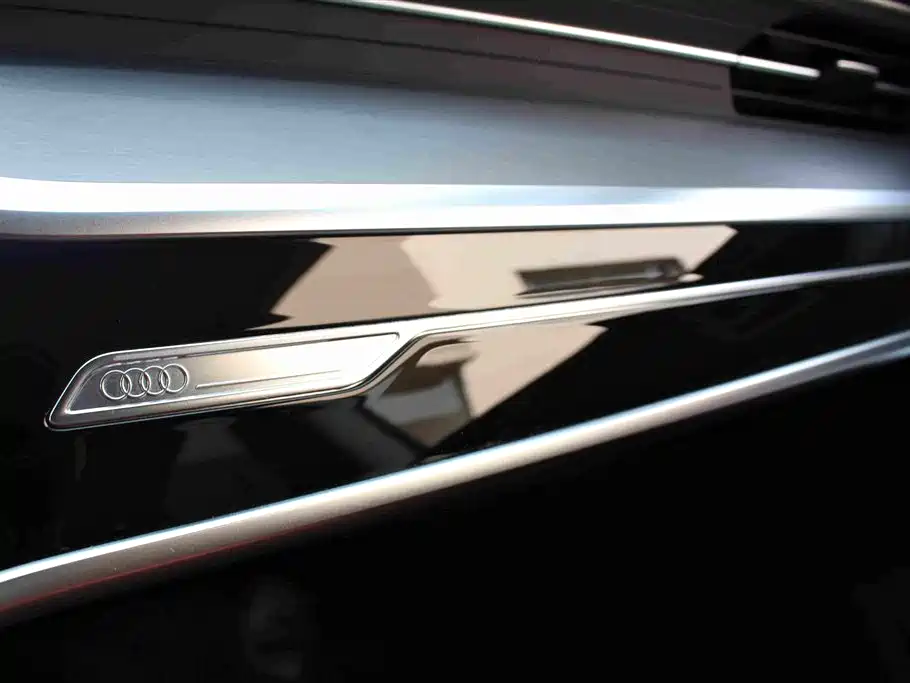 Audi A7L — миниатюра 7
