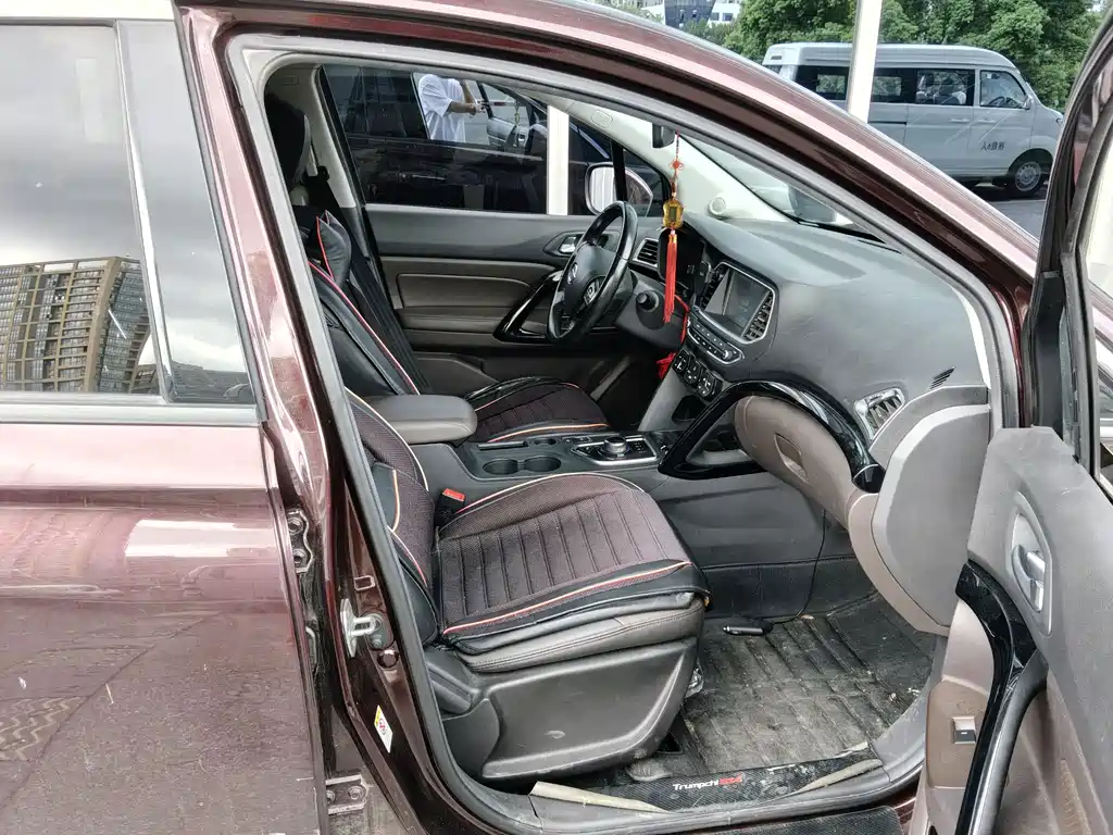 GAC Group GAC NE PHEV — миниатюра 8