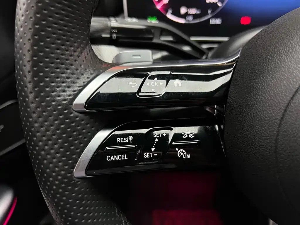 Mercedes-Benz C-Class — миниатюра 19