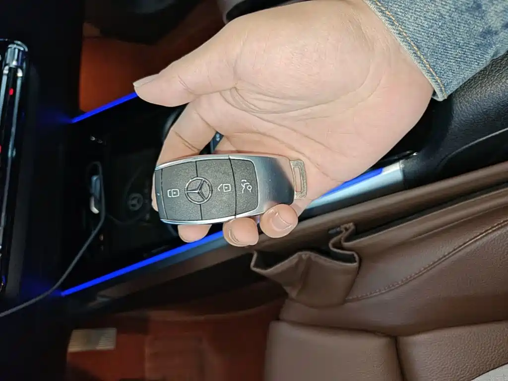 Mercedes-Benz GLB — миниатюра 9