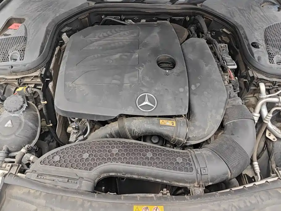 Mercedes-Benz E-Class — миниатюра 10