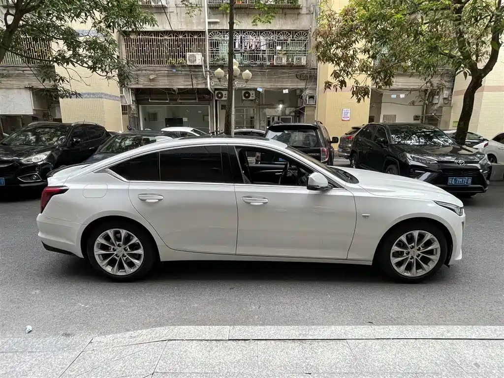 Cadillac CT5 — миниатюра 9