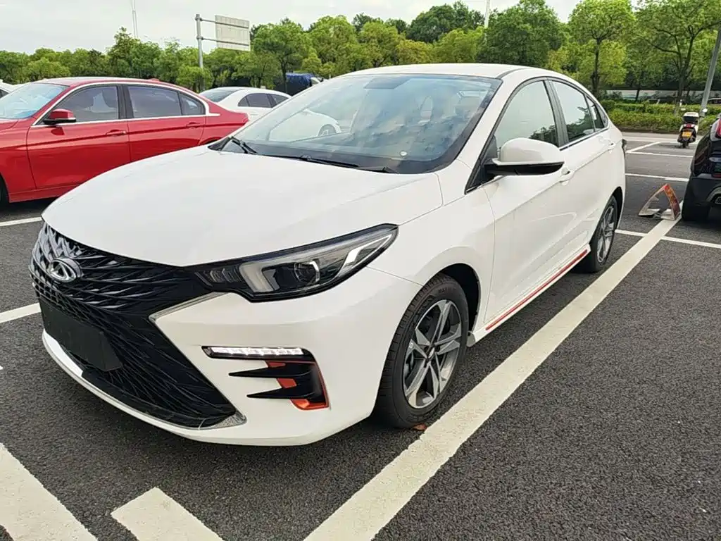 Chery Arrizo 5 PLUS — миниатюра 2
