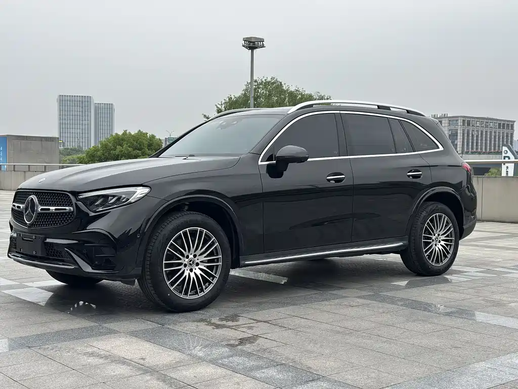 Mercedes-Benz GLC 2025 GLC 300 L 4MATIC 5 мест