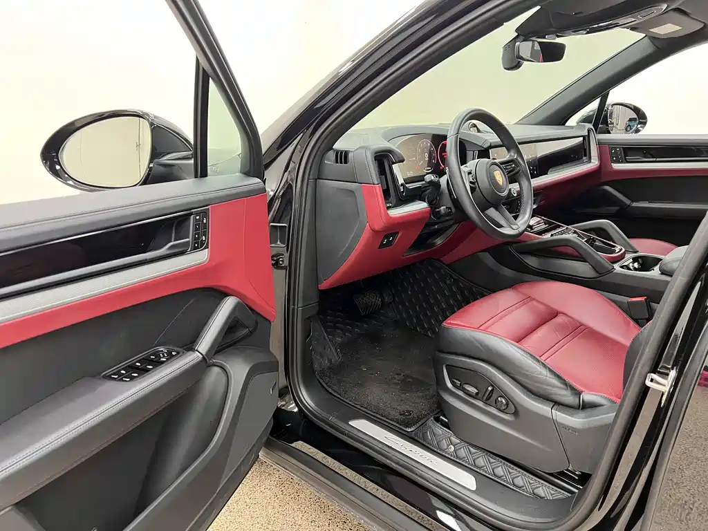 Porsche Cayenne — миниатюра 17