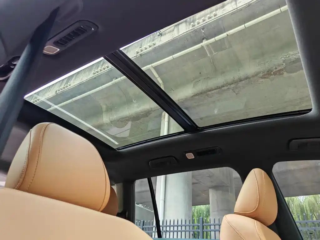 Li Auto Li ONE — миниатюра 13