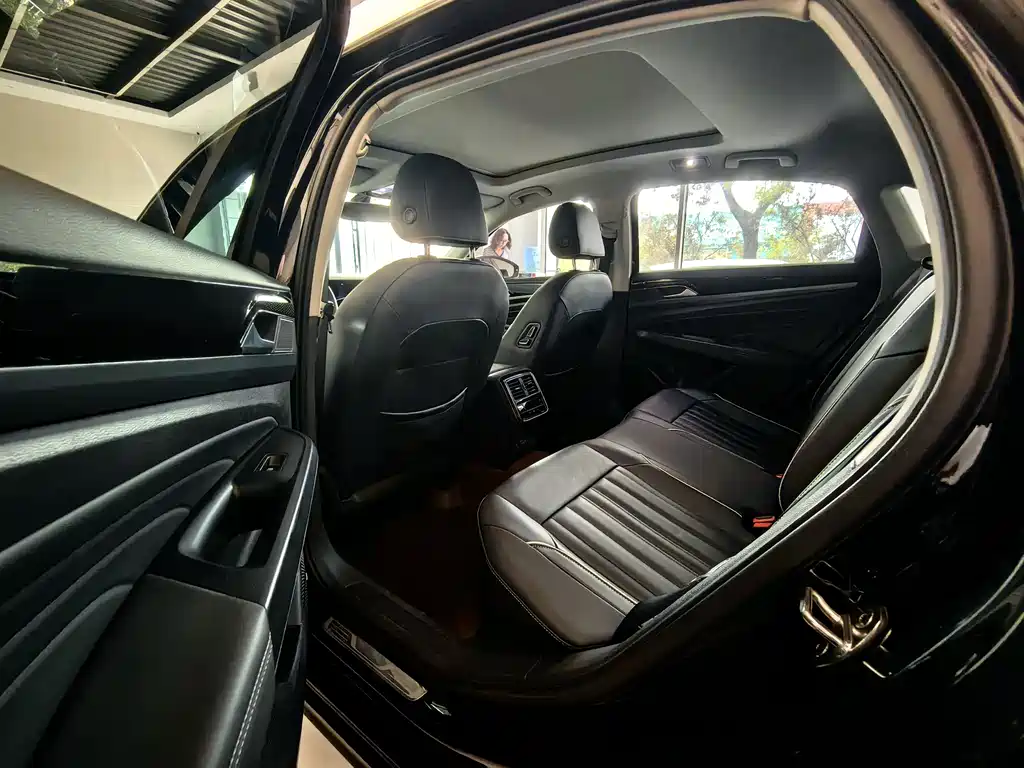 Volkswagen Passat — миниатюра 9