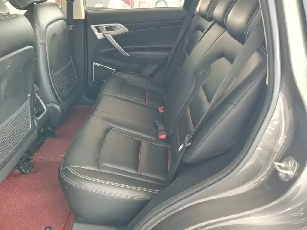 Geely Boyue — миниатюра 17