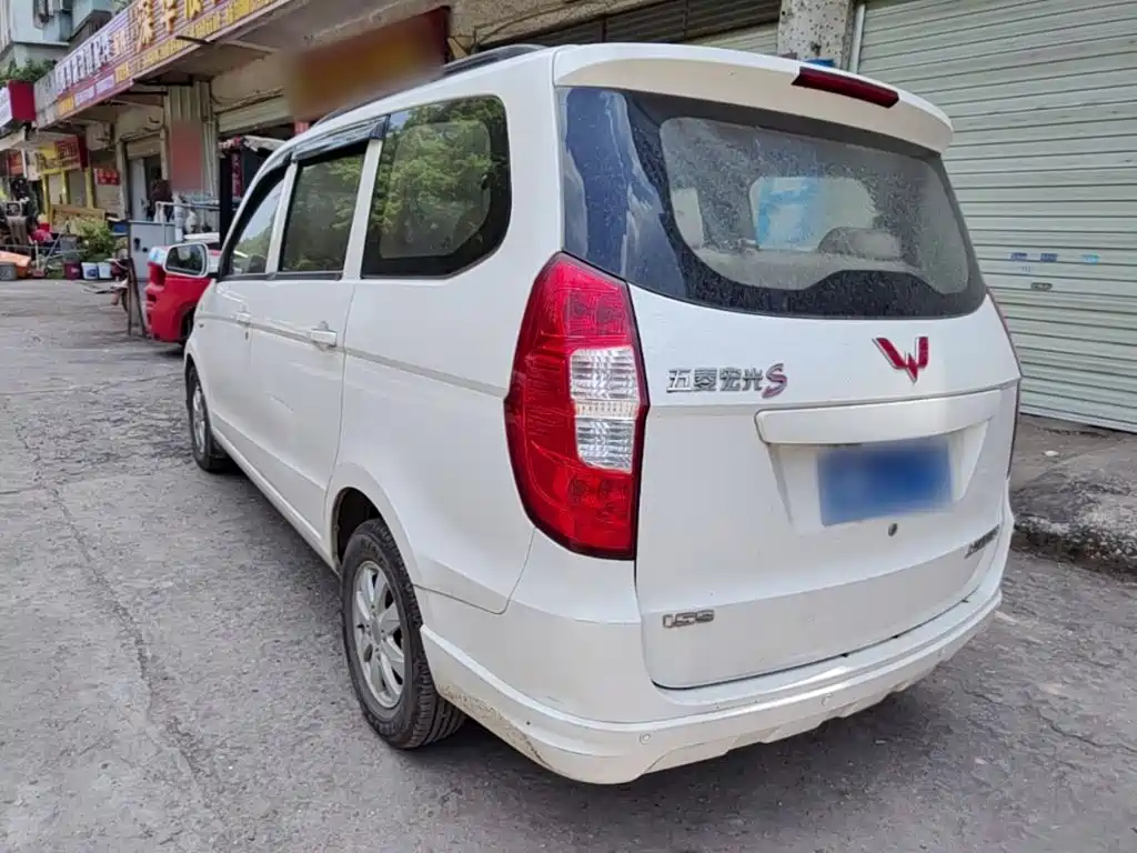 Wuling Hongguang — миниатюра 5
